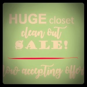 HAPPY EASTER 🐣 closet clean out Sunday ☺️